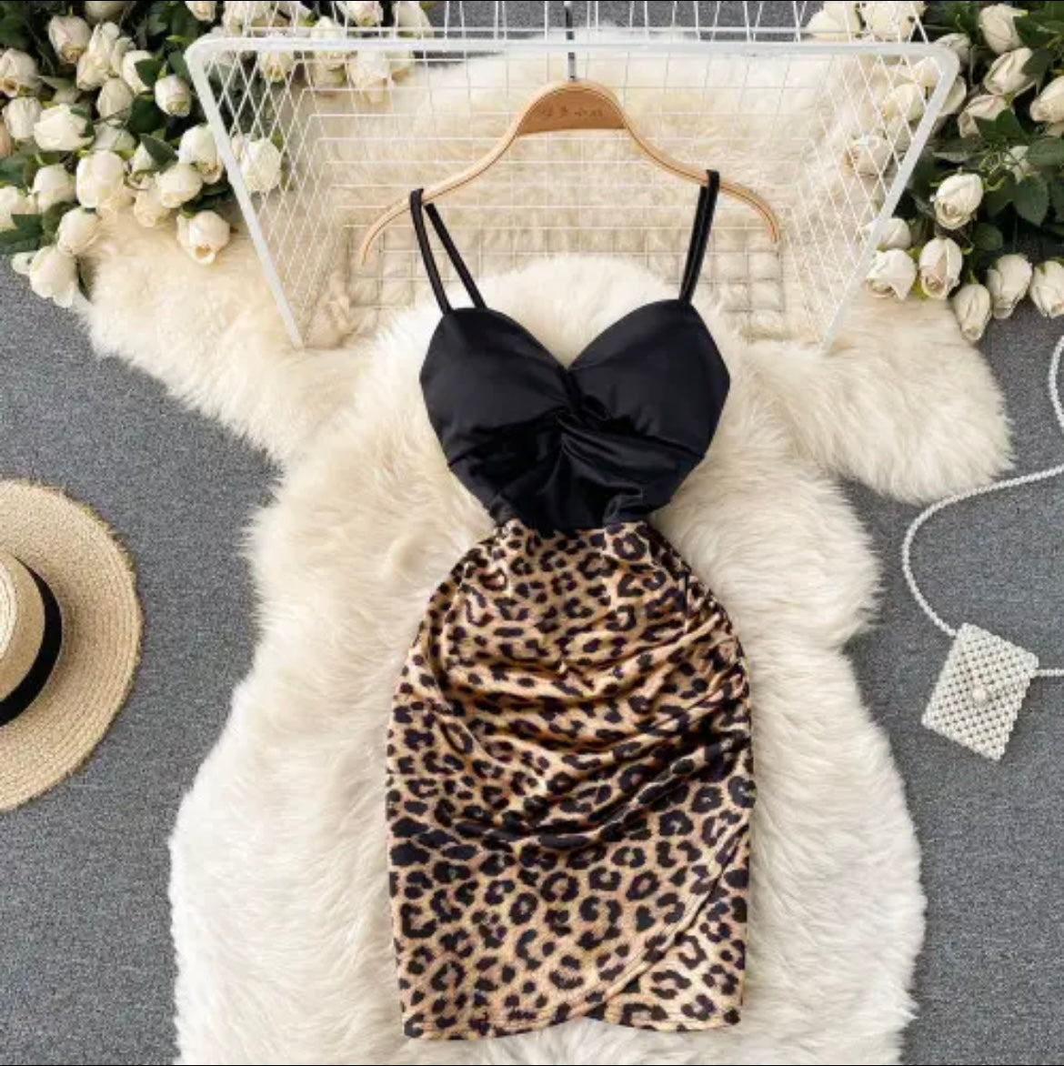 Elegantes Sexy Kleid mit Leoparden Muster